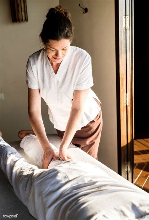 Intimate massage Prostitute Saint Mitre les Remparts